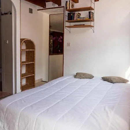 Maison Jumelee Avec Terrasse Et Parking A Vakantiehuis