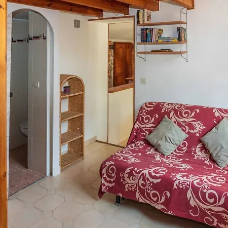 Maison Jumelee Avec Terrasse Et Parking A